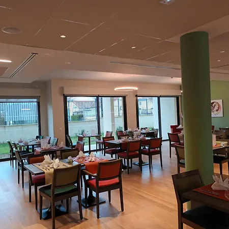 Aparthotel Domitys Les Demoiselles - Intergenerationnelle