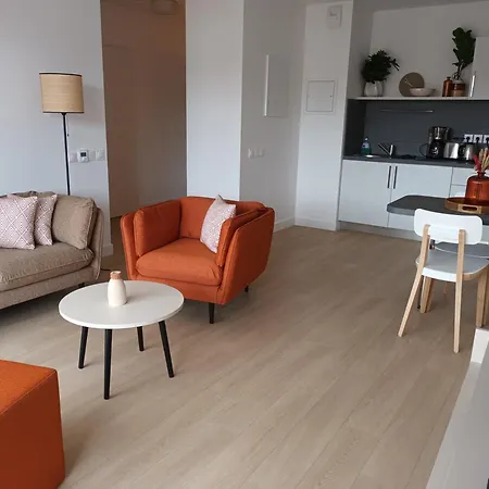 Aparthotel Domitys Les Demoiselles - Intergenerationnelle Beaune (Cote d'Or)