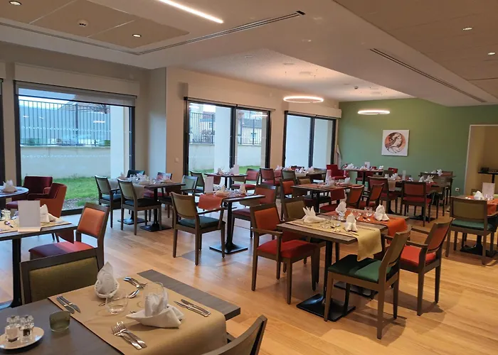 Domitys Les Demoiselles - Résidence Intergénérationnelle